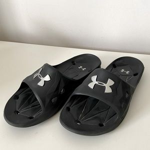 under armour locker lii slides